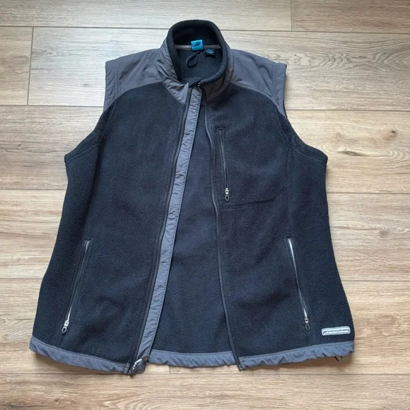 Eastern Mountain Sports Black Vest - Picture 2 of 5